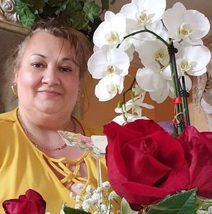 Meet your Posher, Claudia